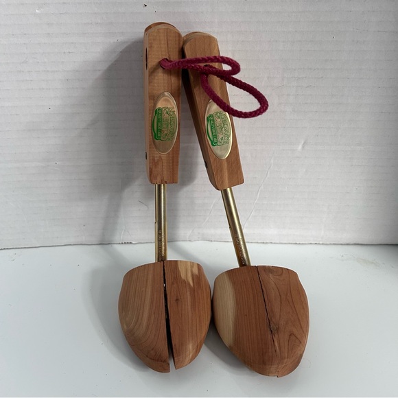 moneyworths & best Other - Moneyworths & Best adjustable shoe stretcher with hook heel - medium